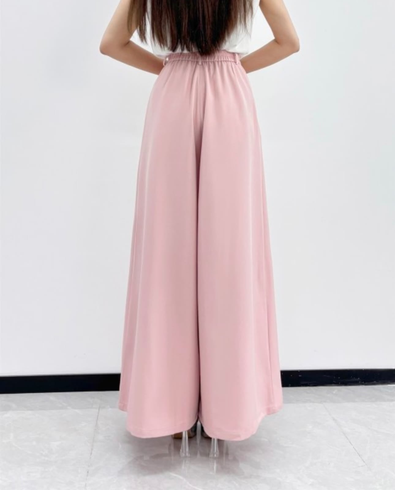 Pantalón amplio
