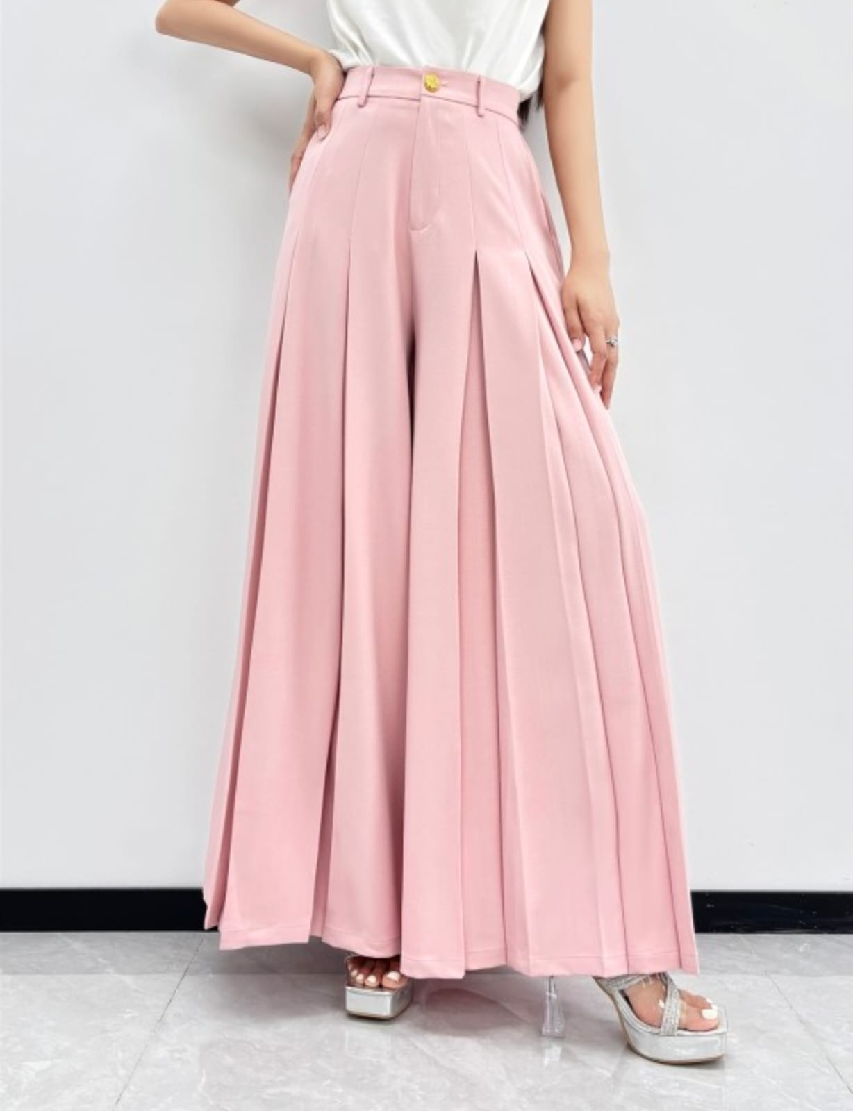 Pantalón amplio
