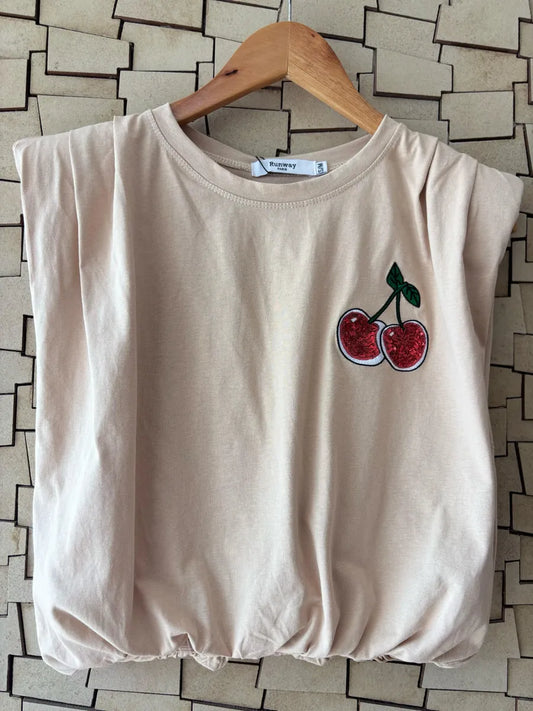 Playera muscle tee con cerezas