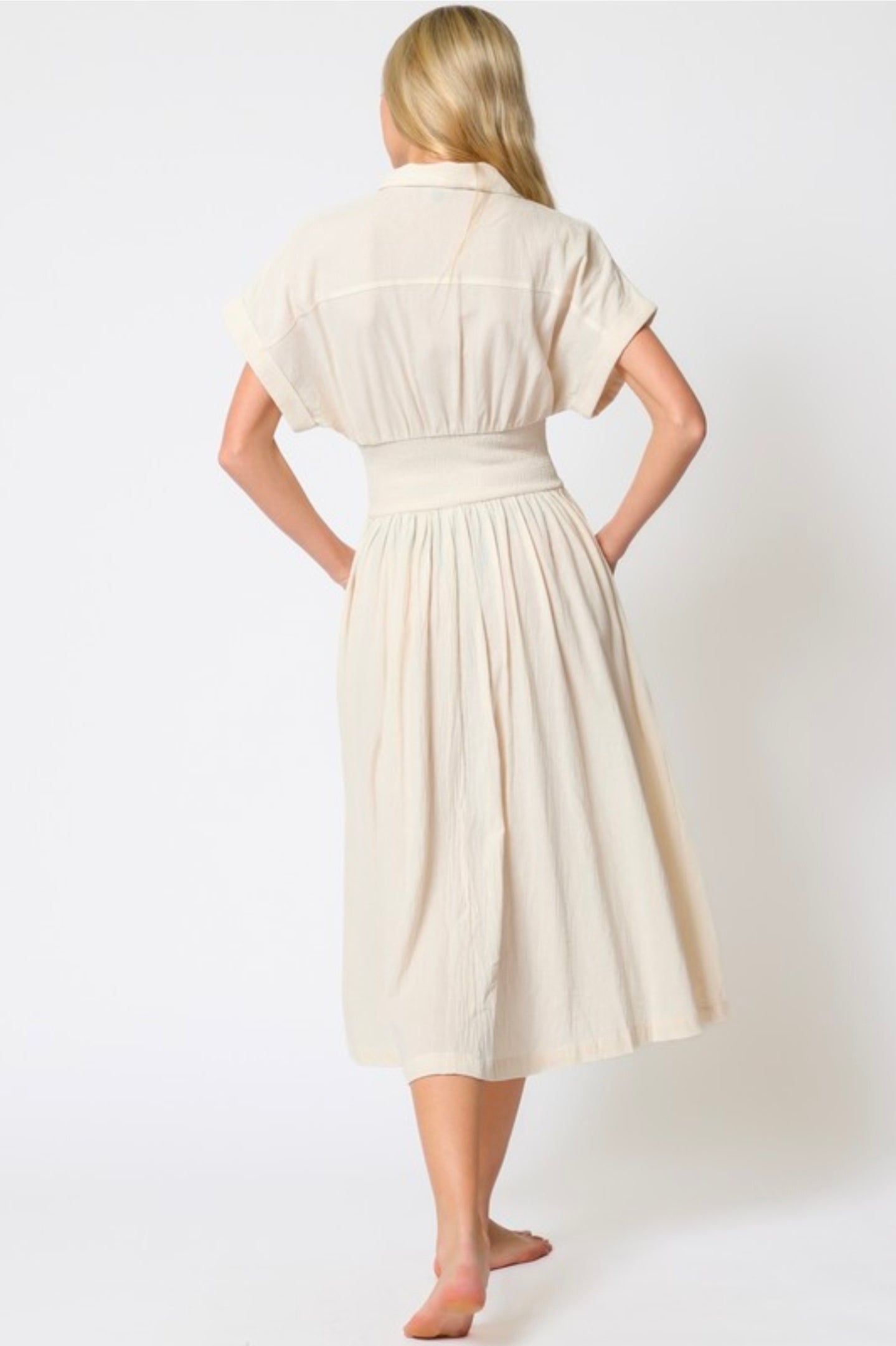 Vestido midi beige